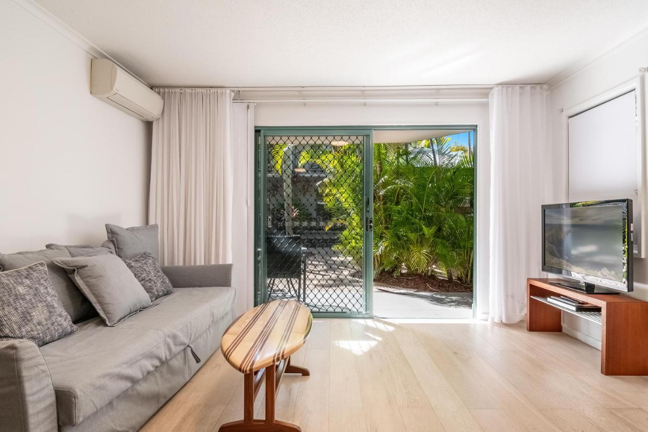 Beaches Apartments Teluk Byron Bagian luar foto
