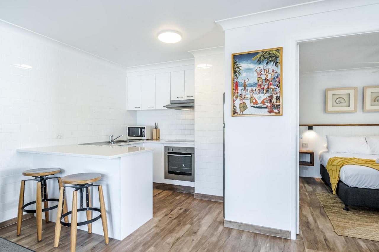 Beaches Apartments Teluk Byron Bagian luar foto