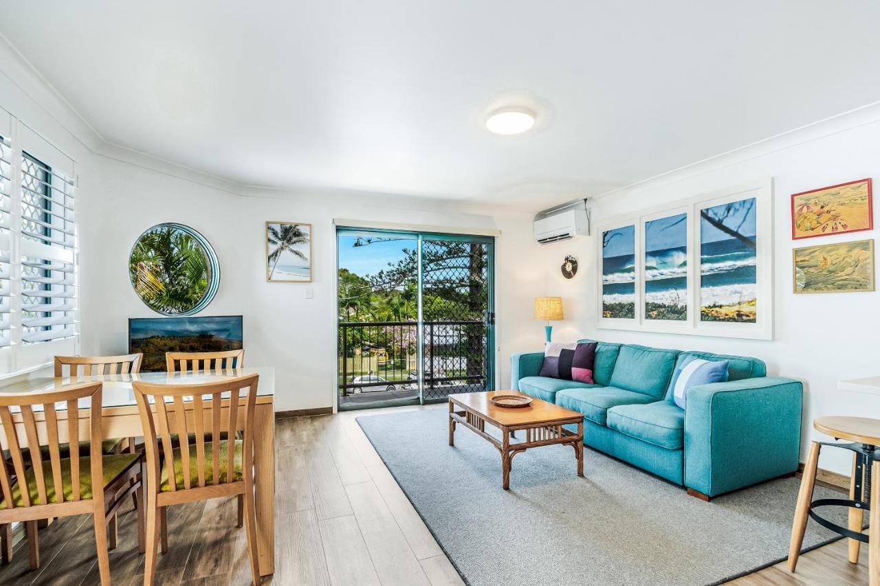 Beaches Apartments Teluk Byron Bagian luar foto