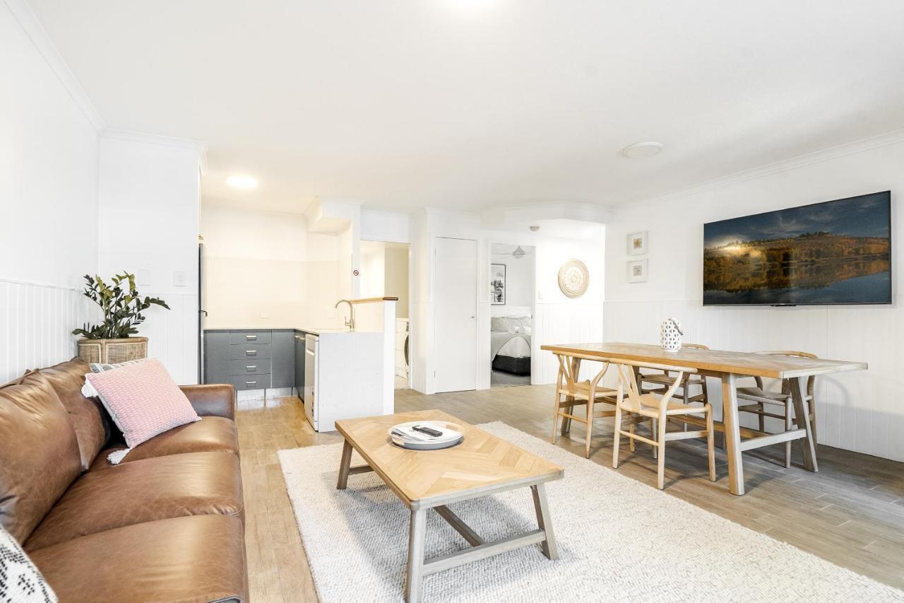 Beaches Apartments Teluk Byron Bagian luar foto