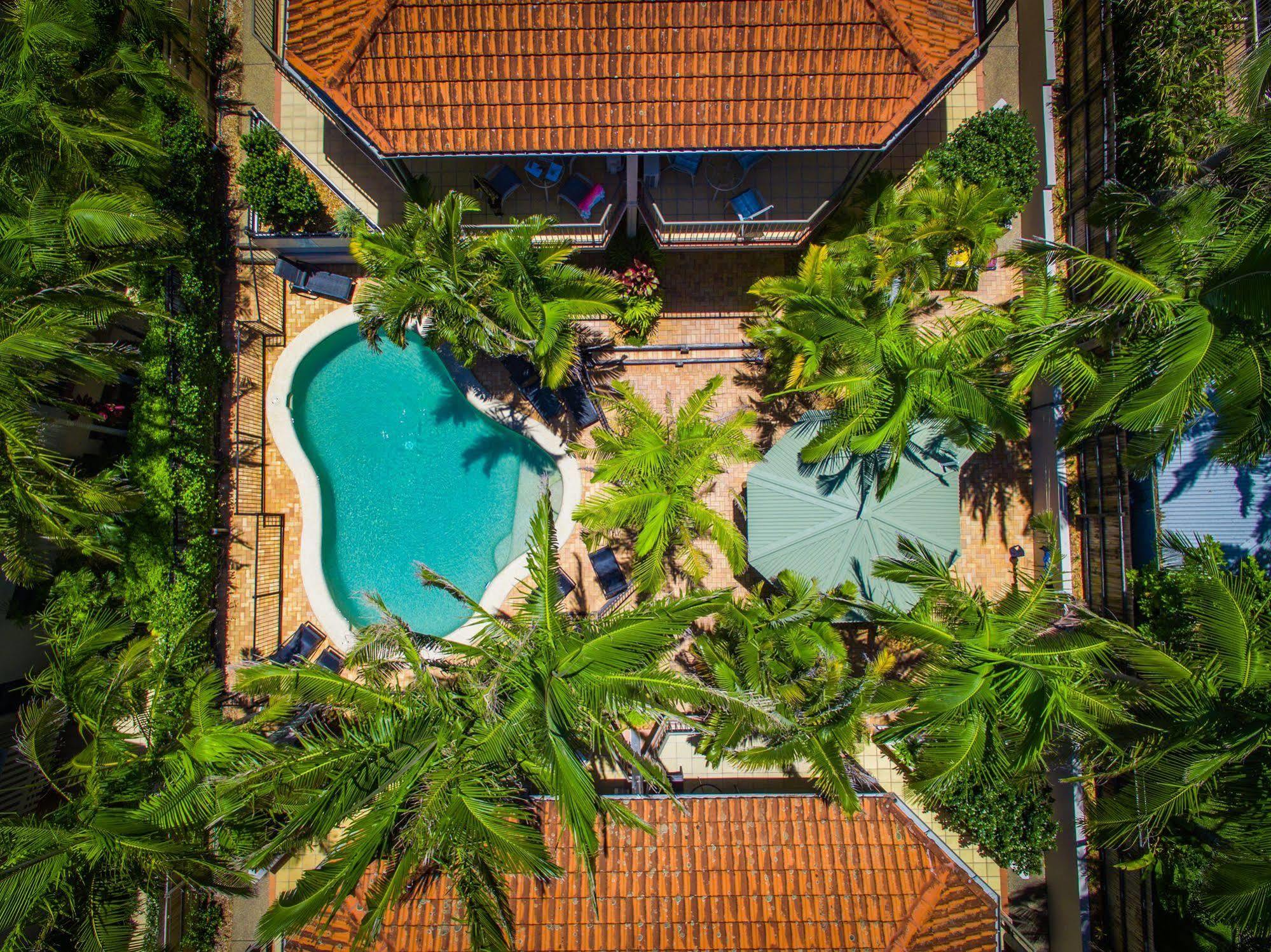 Beaches Apartments Teluk Byron Bagian luar foto