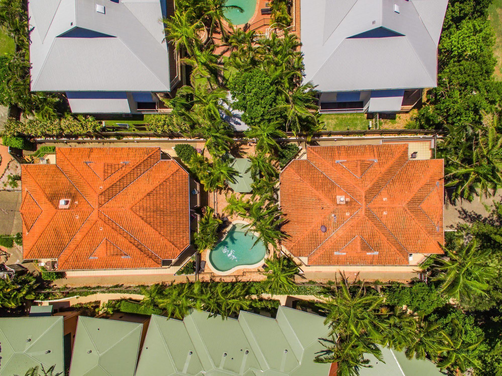 Beaches Apartments Teluk Byron Bagian luar foto